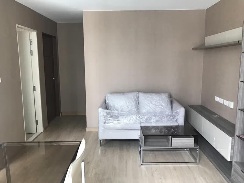 2 Bed Condo for Rent in 