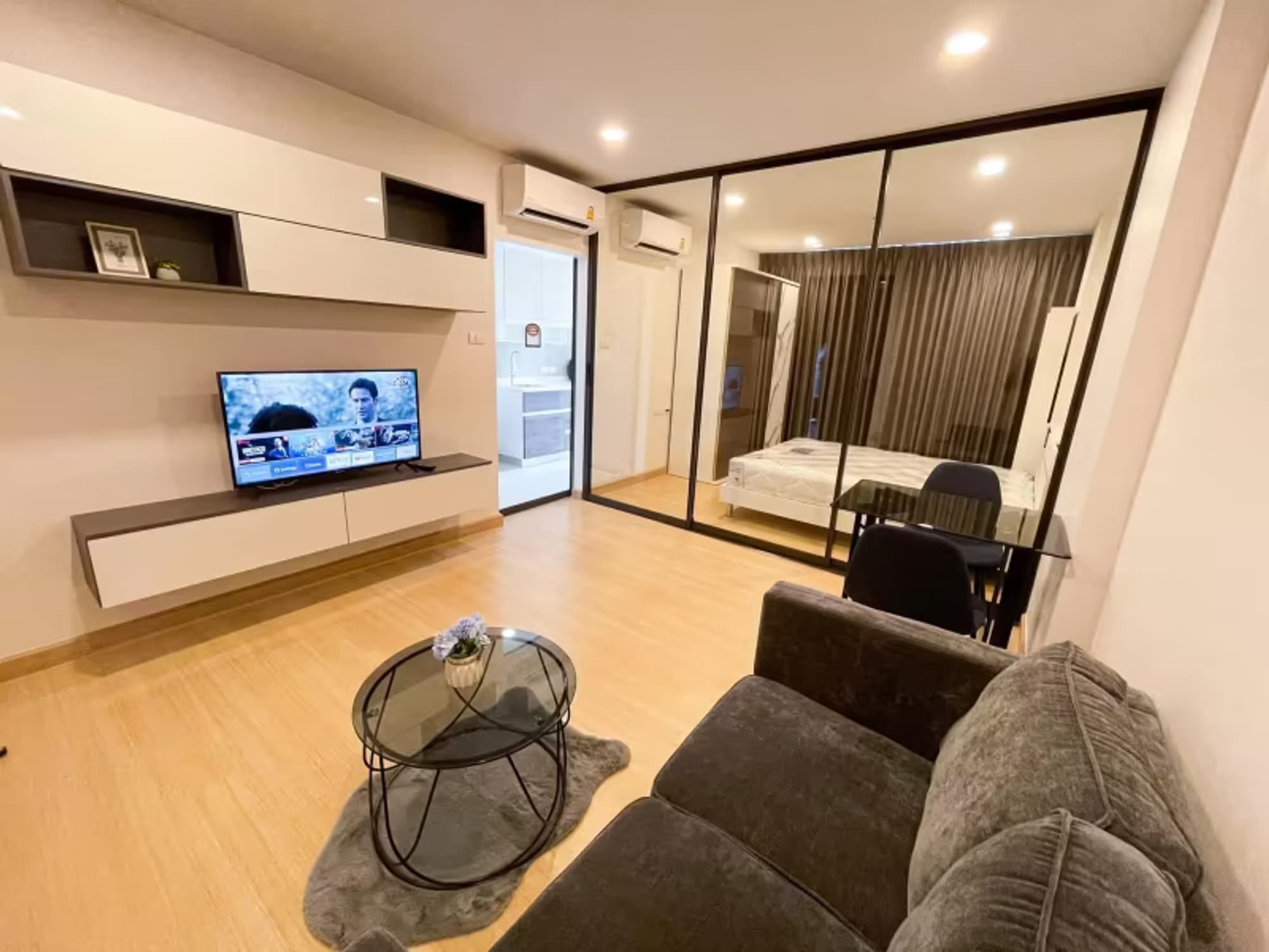 1 Bedroom Condo - Image 10