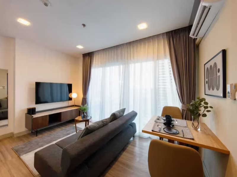 1 Bedroom Condo