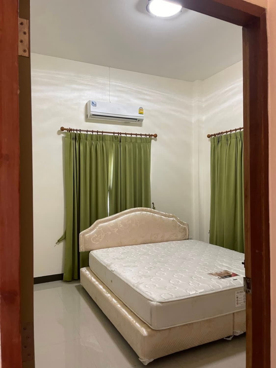 3 Bed House for Rent in Saraphi District - Image 10