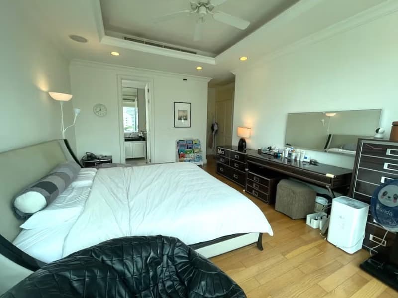 3 Bed Condo for Sale in Watthana