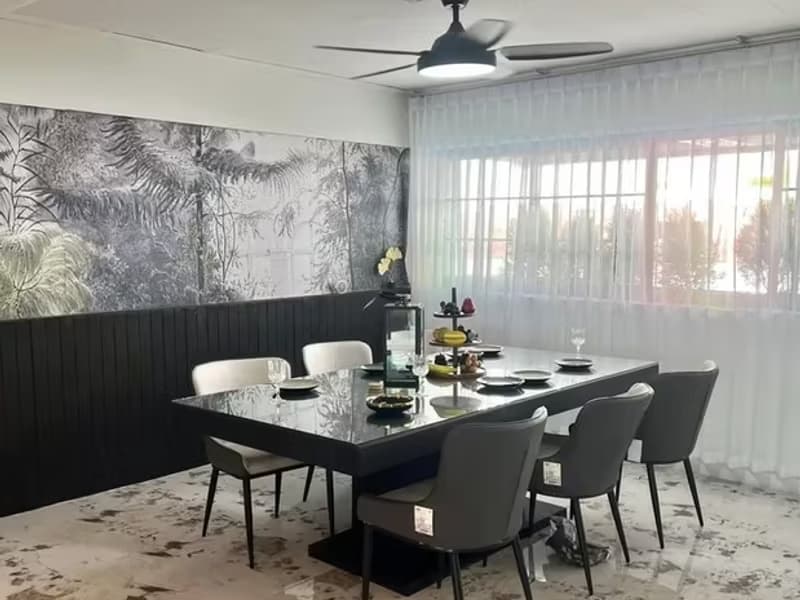 4 Bedroom Townhouse