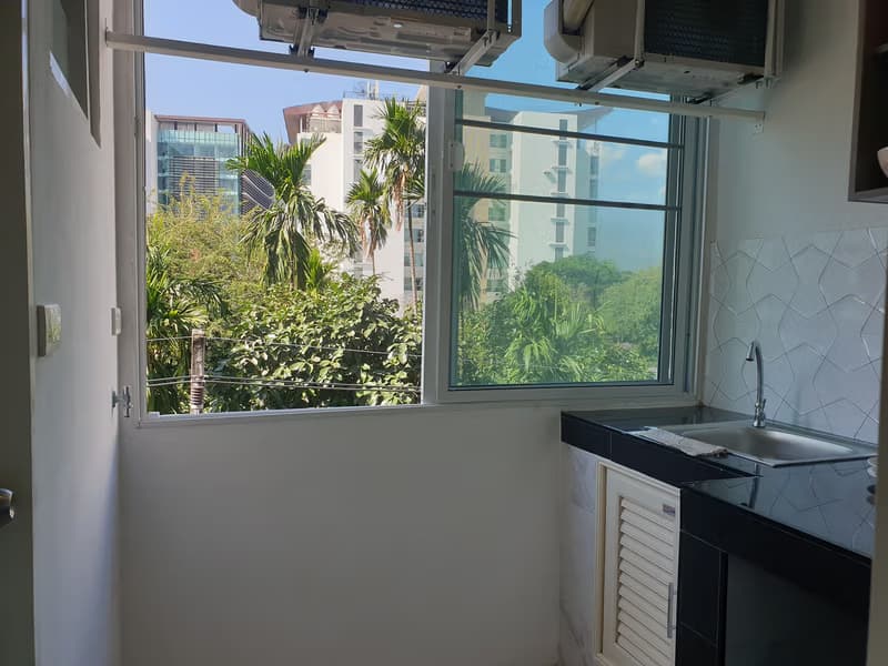 Condo for Sale at Rooks Condotel