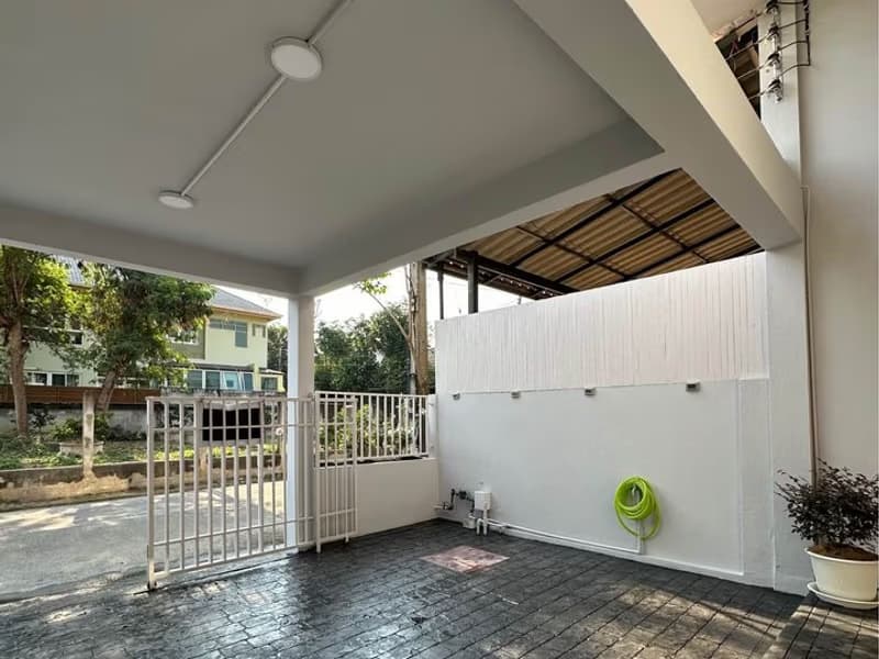 Townhouse for Sale in Suthep, Mueang Chiang Mai