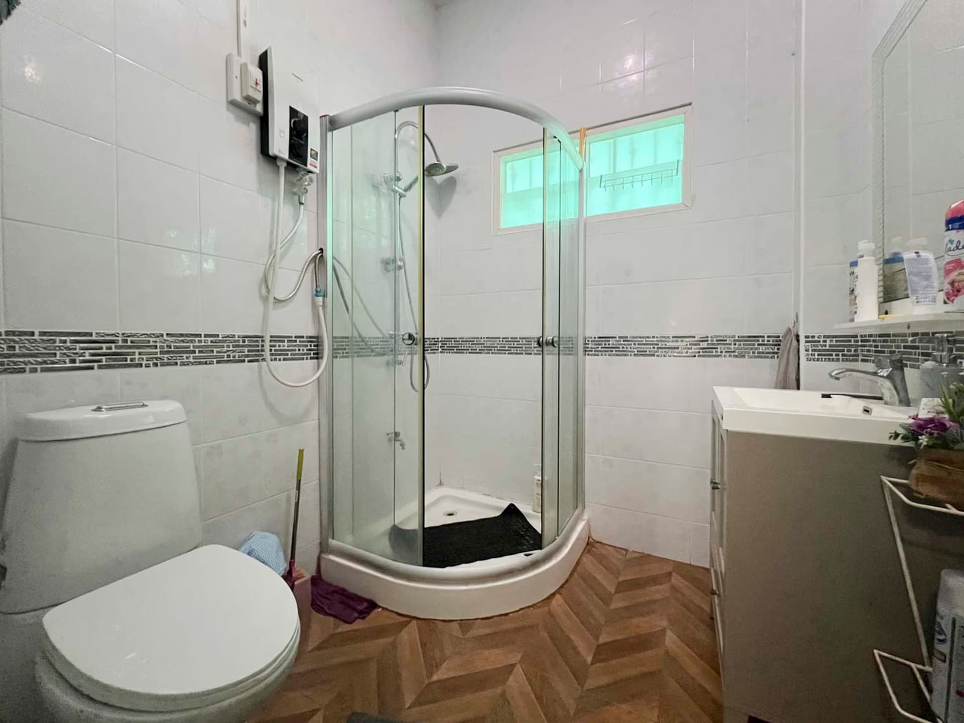 3 Bedroom House - Image 9