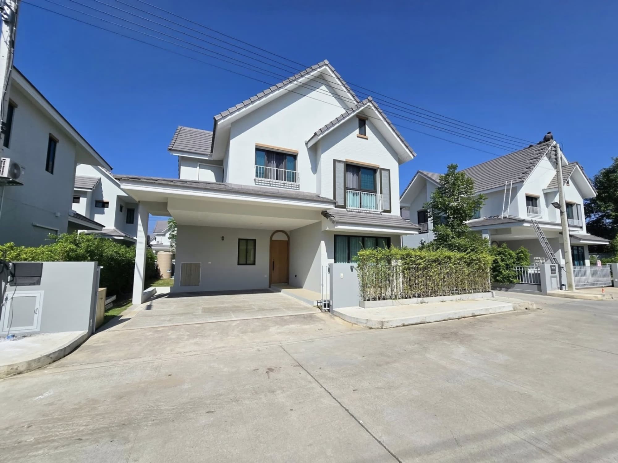 3 Bed House for Rent in Hang Dong - Image 1