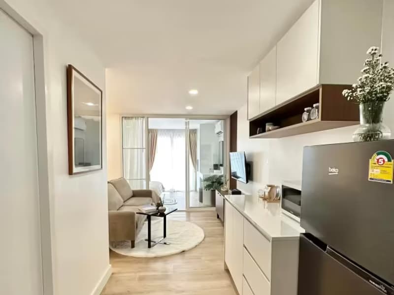 1 Bedroom Condo