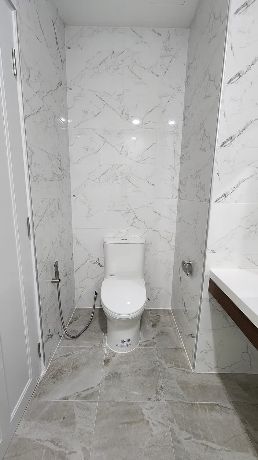  - Image 7