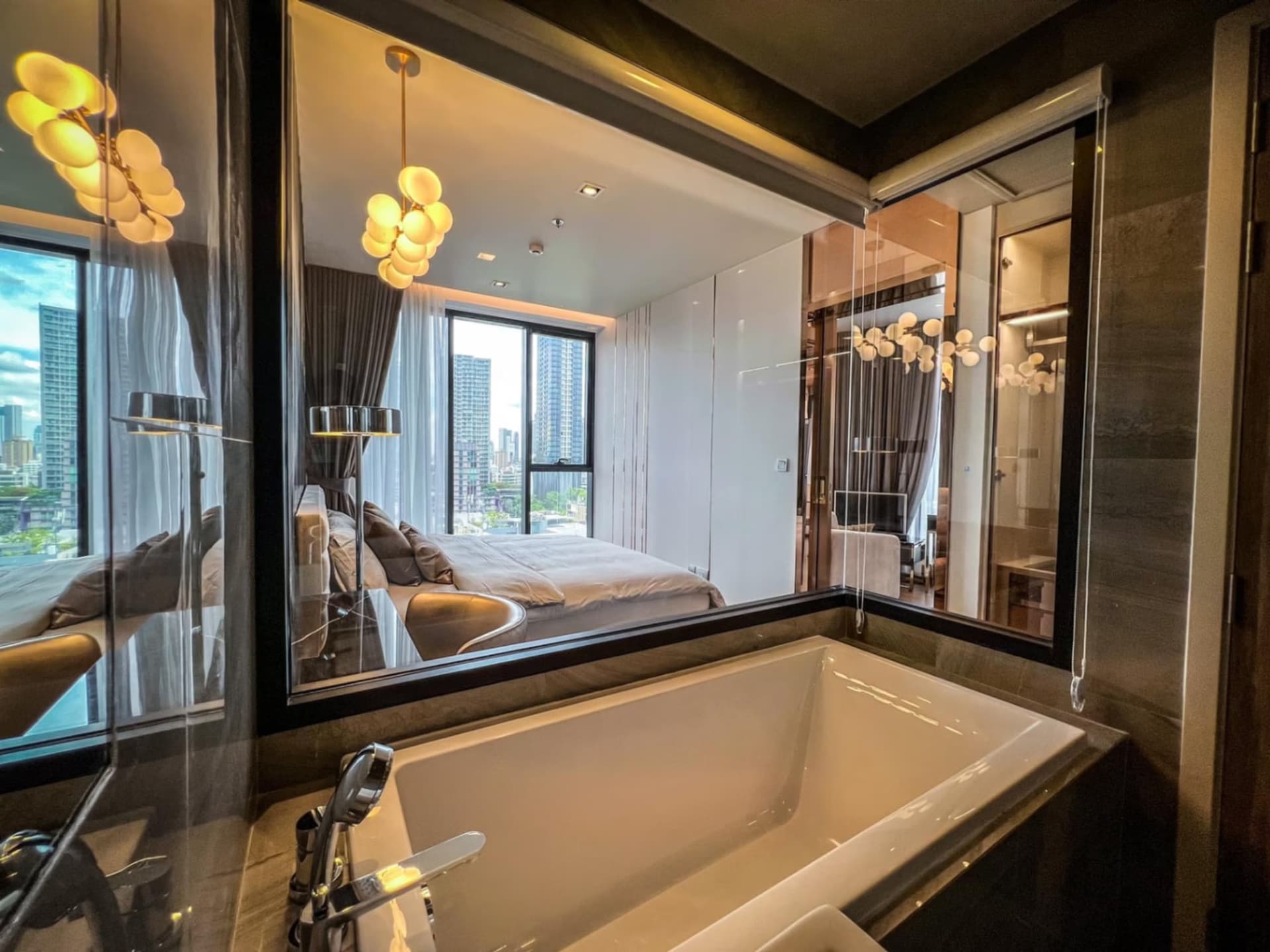 1 Bed Condo for Sale in Khlong Toei - Image 6