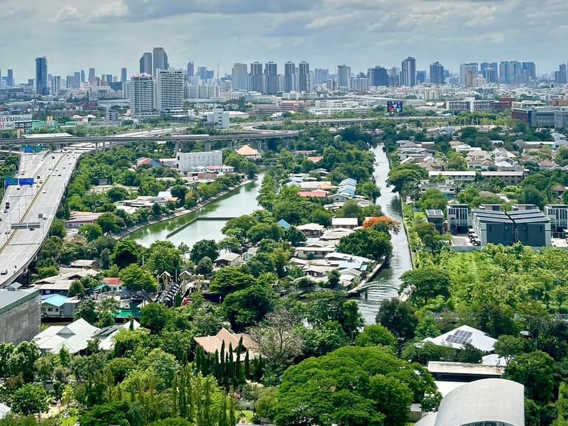 2 Bed Condo for Rent  Near Ramkhamhaeng ARL
