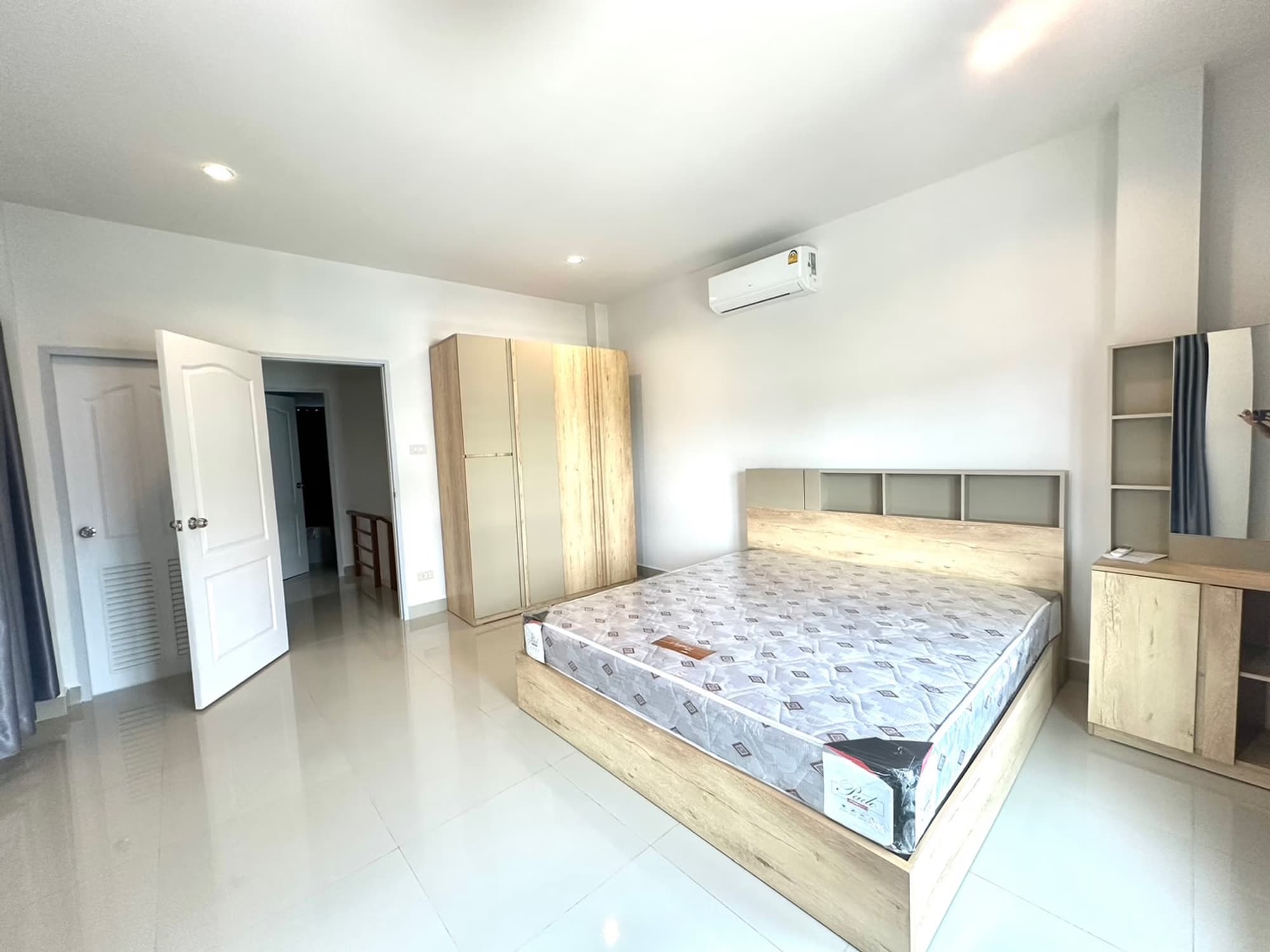 3 Bed House for Rent in Hang Dong - Image 19