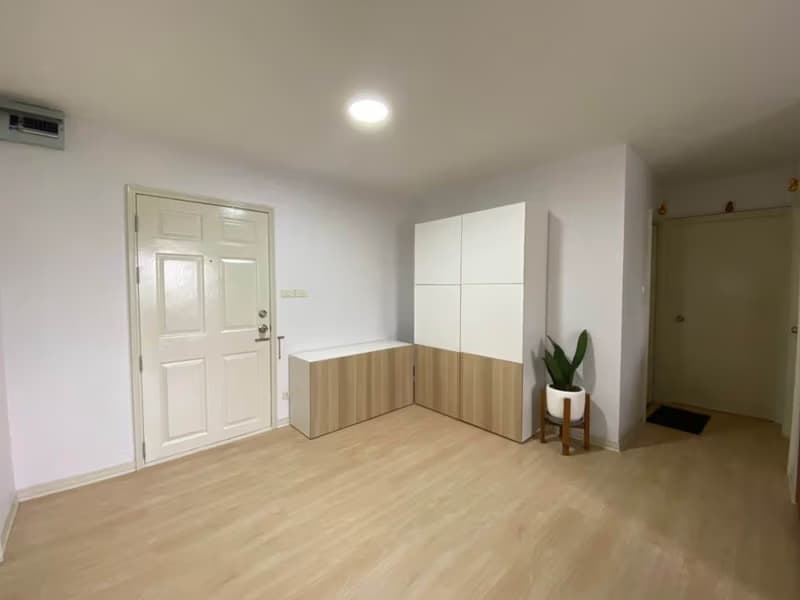 Condo for Rent, Sale at Lumpini Center Sukhumvit 77