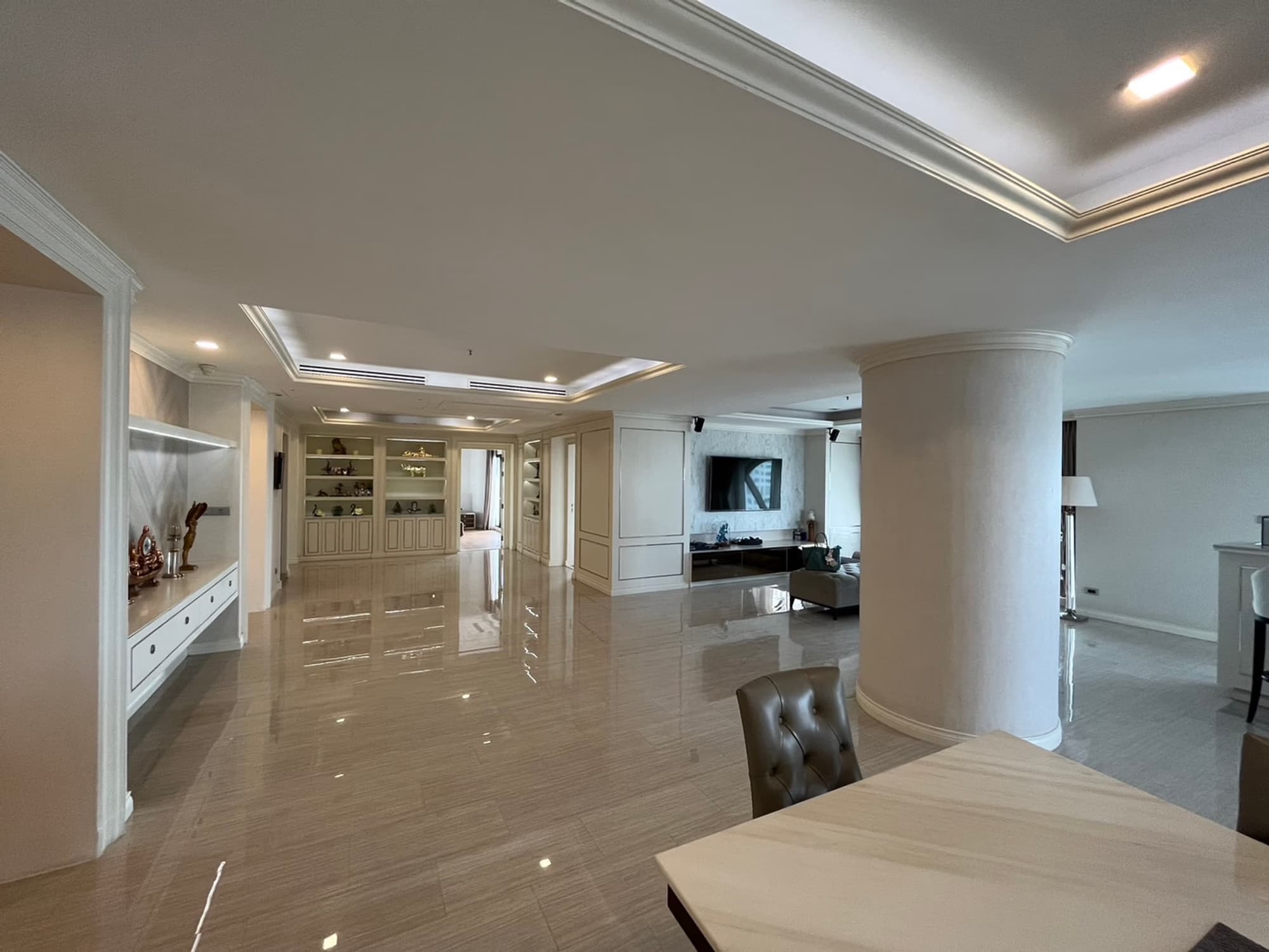 Condo for Sale at State Tower Bangkok - Image 18