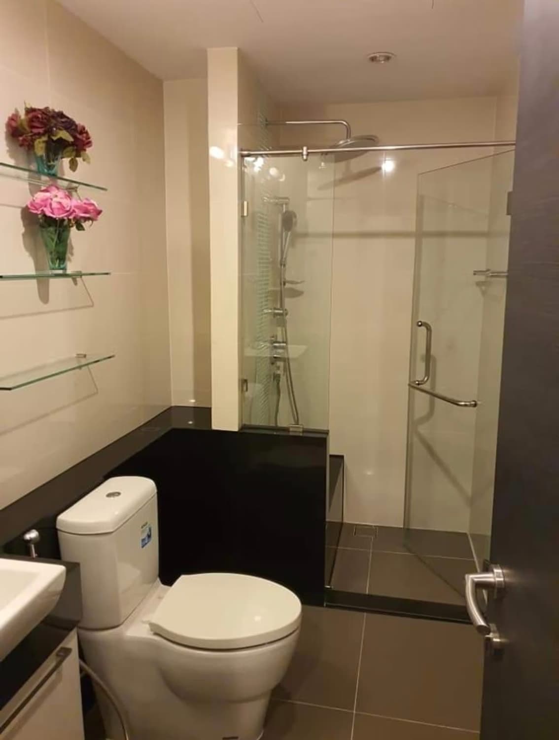 2 Bed Condo for Rent in undefined - Image 6