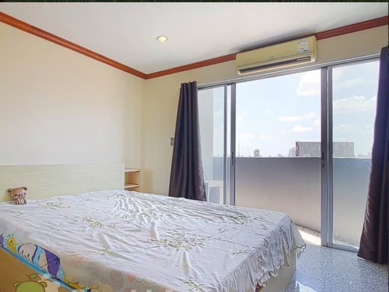 2 Bed Condo for Rent in Ratchathewi