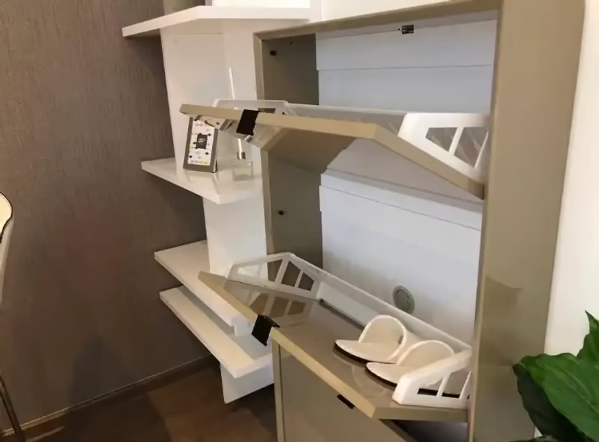 1 Bedroom Condo - Image 4