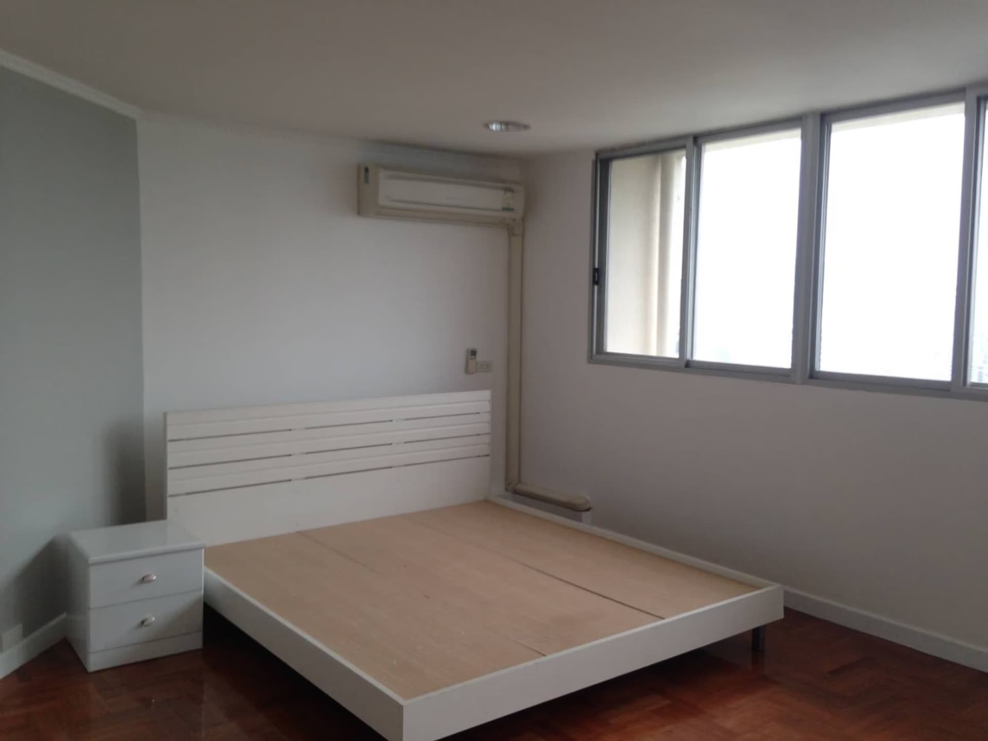 3 Bed Condo for Rent and Sale in Watthana - Image 3
