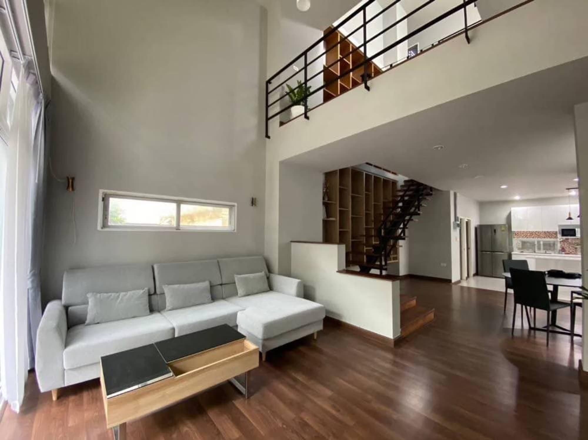 3 Bed House for Rent and Sale in Watthana - Image 2
