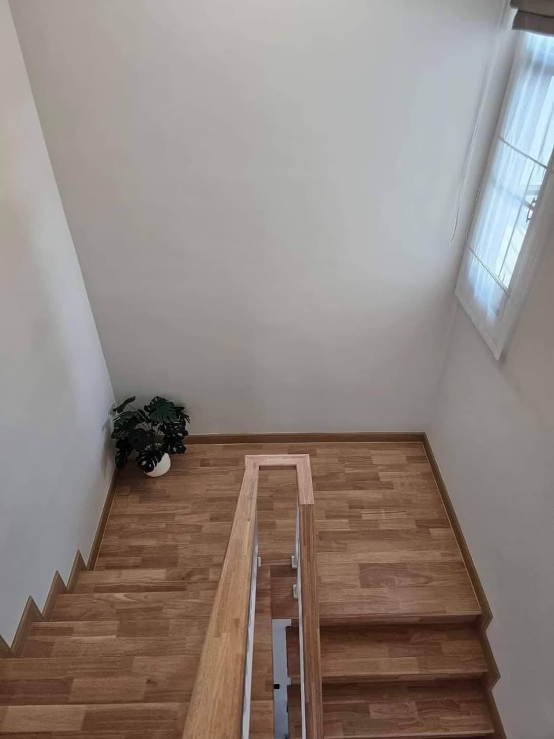 3 Bed House for Rent in Saraphi - Image 5