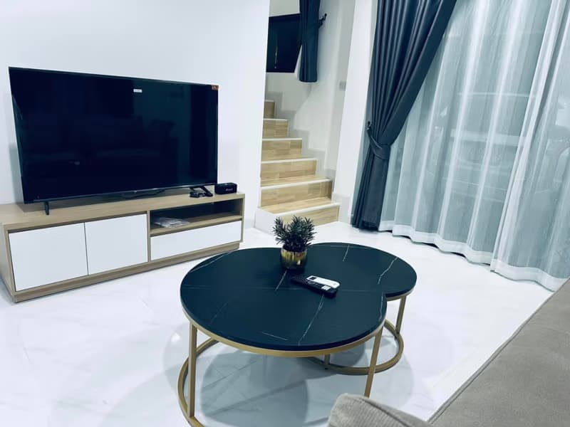 3 Bed House for Rent in Hang Dong District
