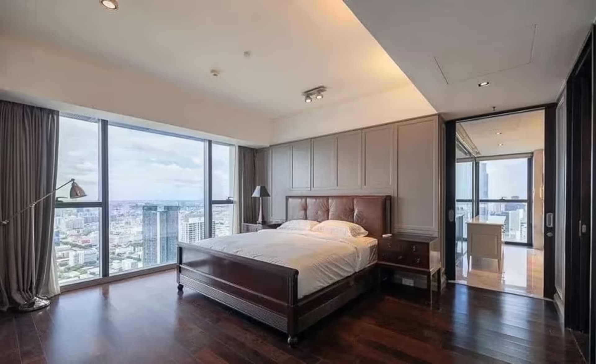 Condo for Rent at The Met Condominium - Image 2