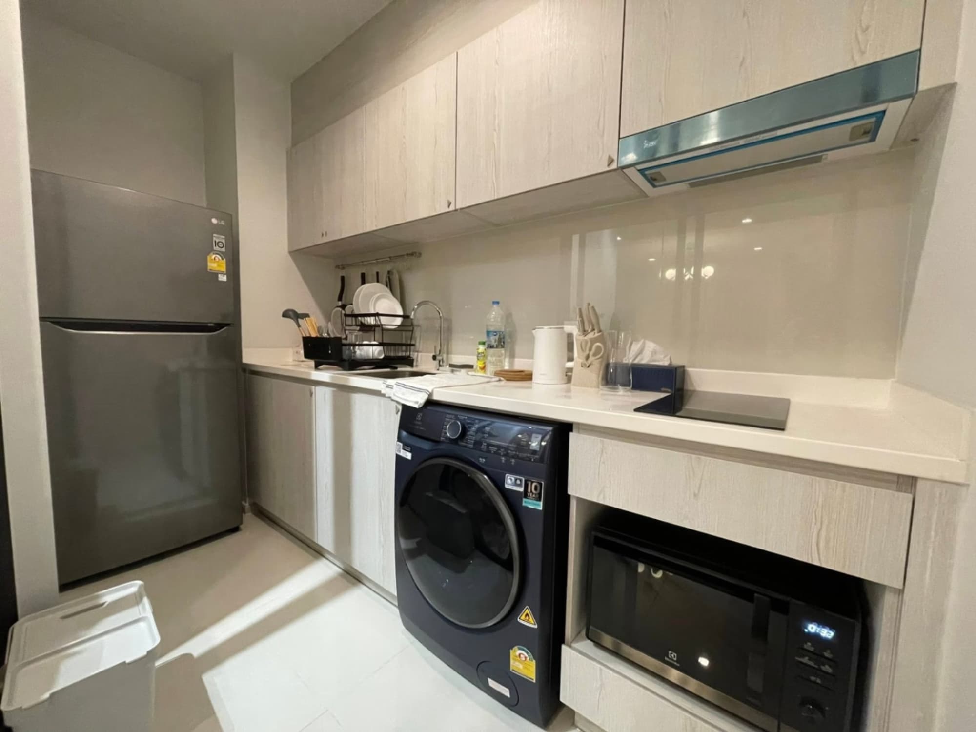2 Bed Condo for Rent in Pathum Wan - Image 7
