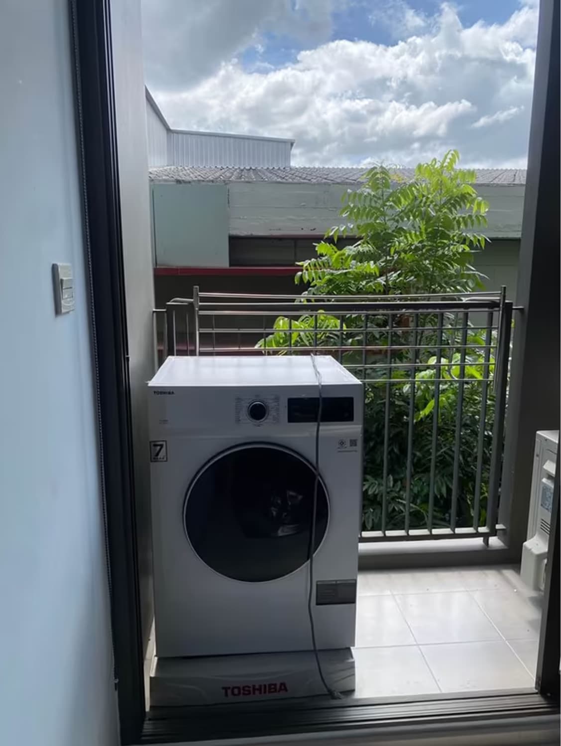1 Bedroom Condo For Rent At The Tree Sukhumvit 64 - Image 4