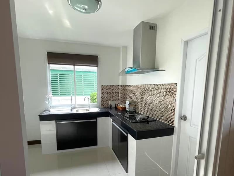 3 Bed House for Rent in Saraphi