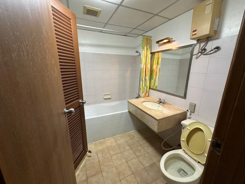 2 Bed Condo for Sale in Watthana