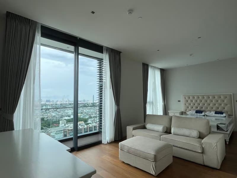 3 Bed Condo for Sale in Bangkoleam