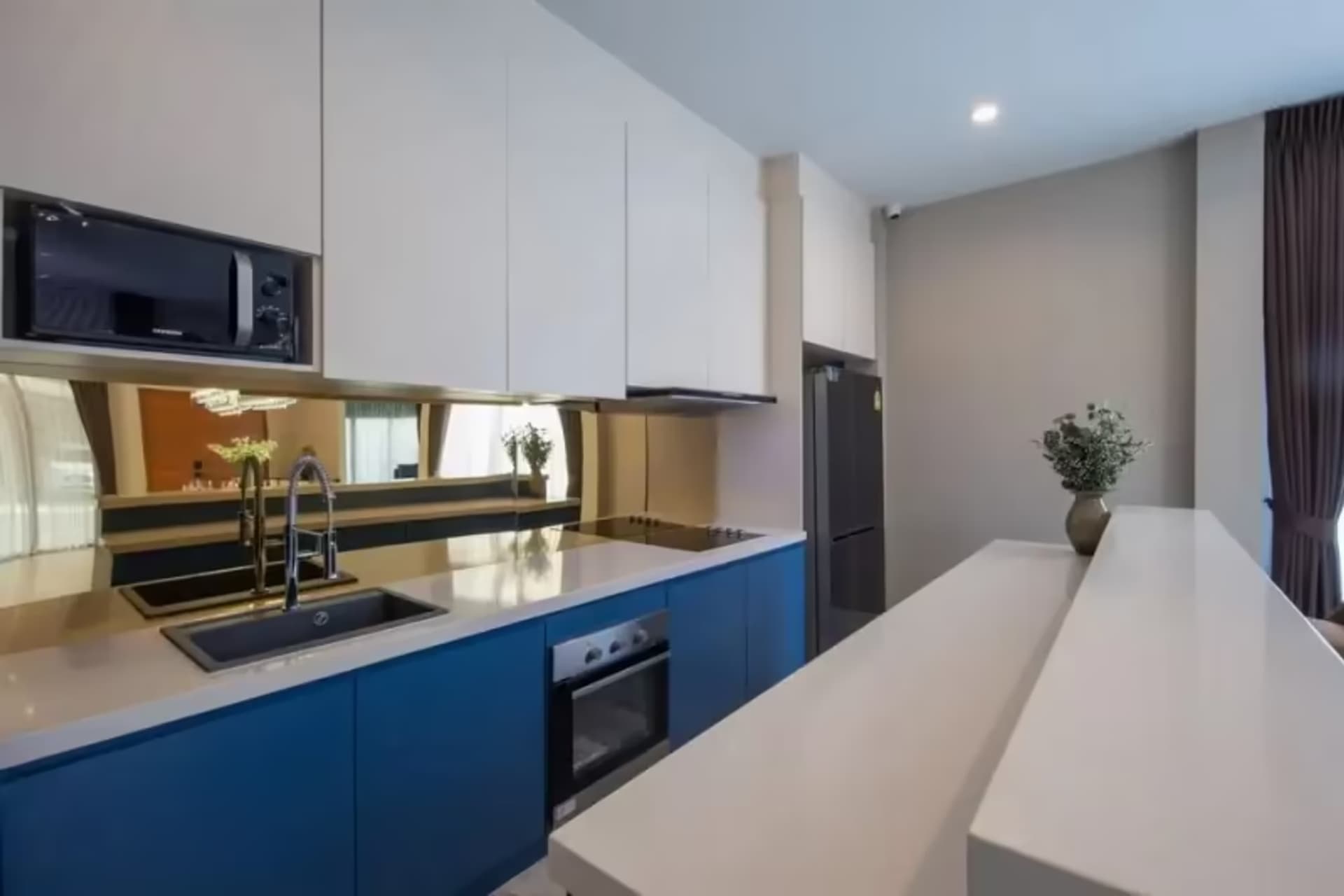 5 Bedroom House - Image 11