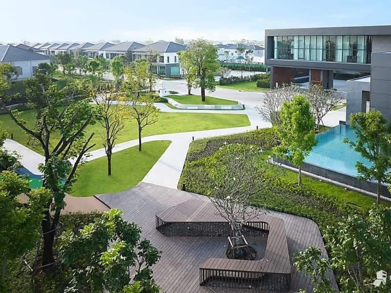 4 Bed House for Rent in Bang Phli