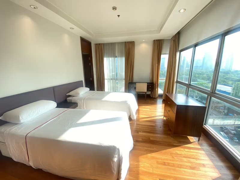 3 Bed Condo for Rent in Pathum Wan