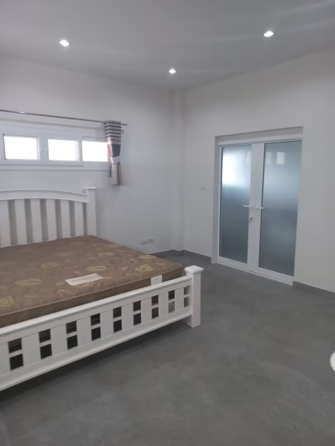 3 Bedroom House - Image 5
