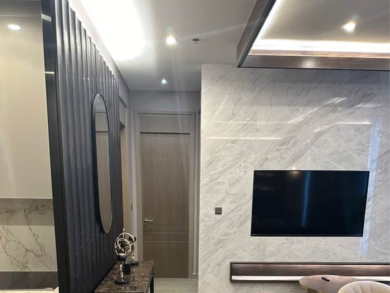 2 Bed Condo for Rent and Sale  Near Phetchaburi MRT