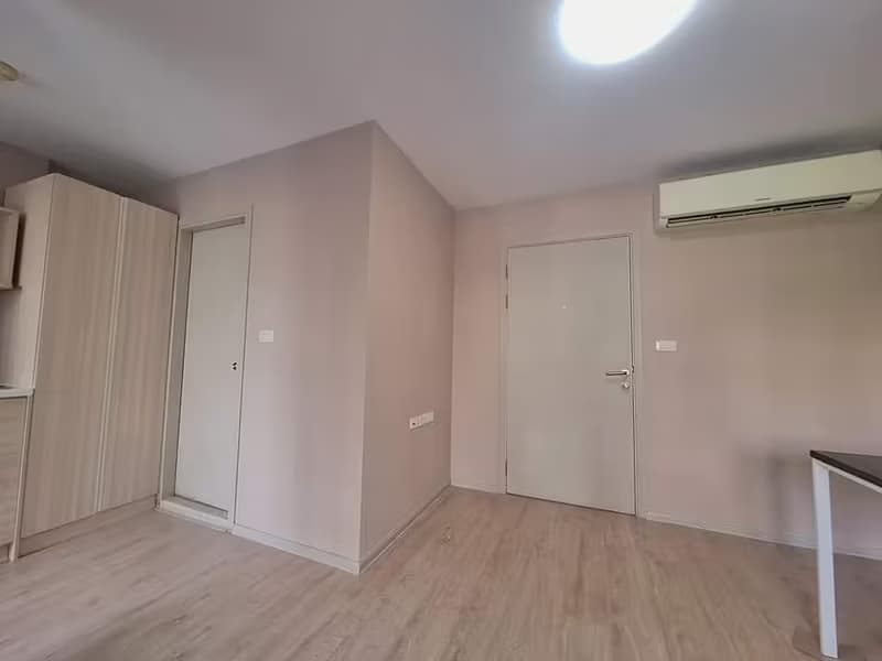 1 Bedroom Condo