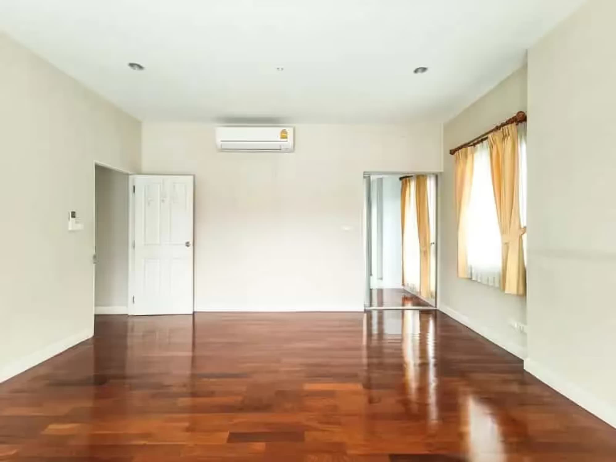 3 Bedroom House - Image 21