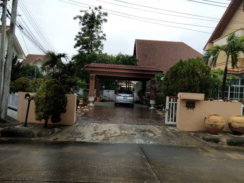 4 Bed House for Sale in Mueang Chiang Mai