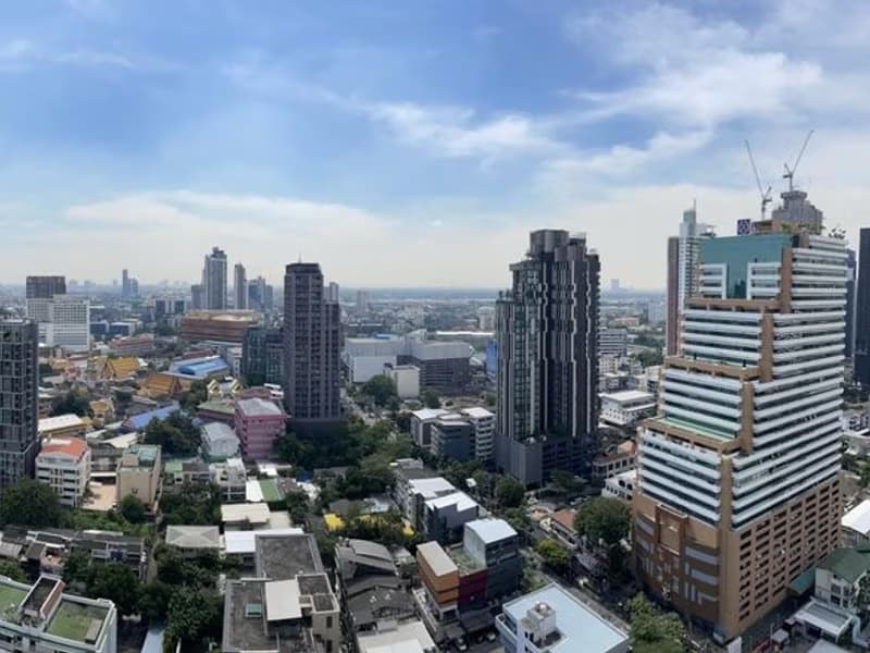1 Bed Condo for Rent  Near Ekkamai BTS