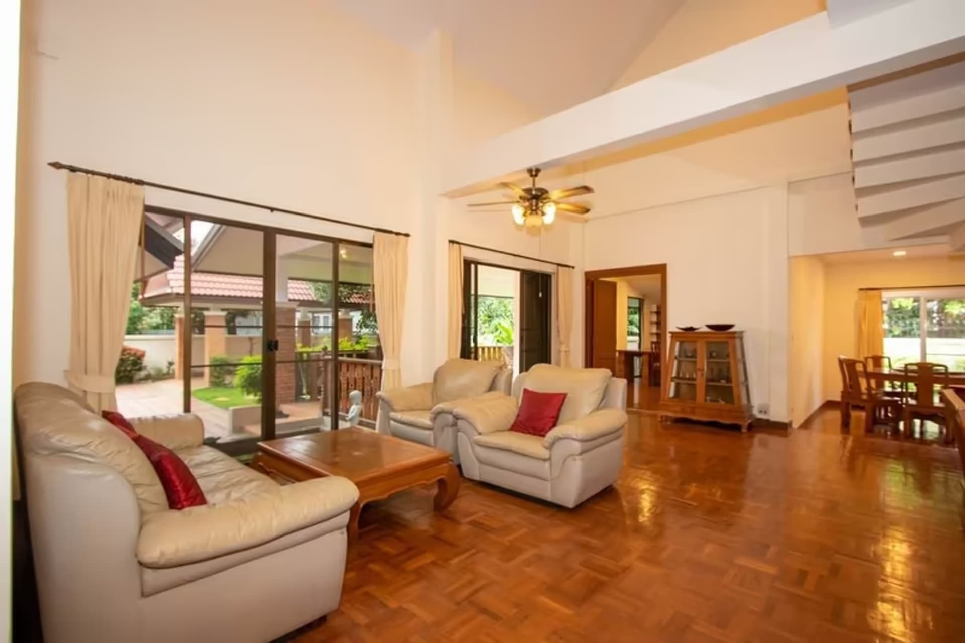 4 Bedroom House in Nong Hoi - Image 5