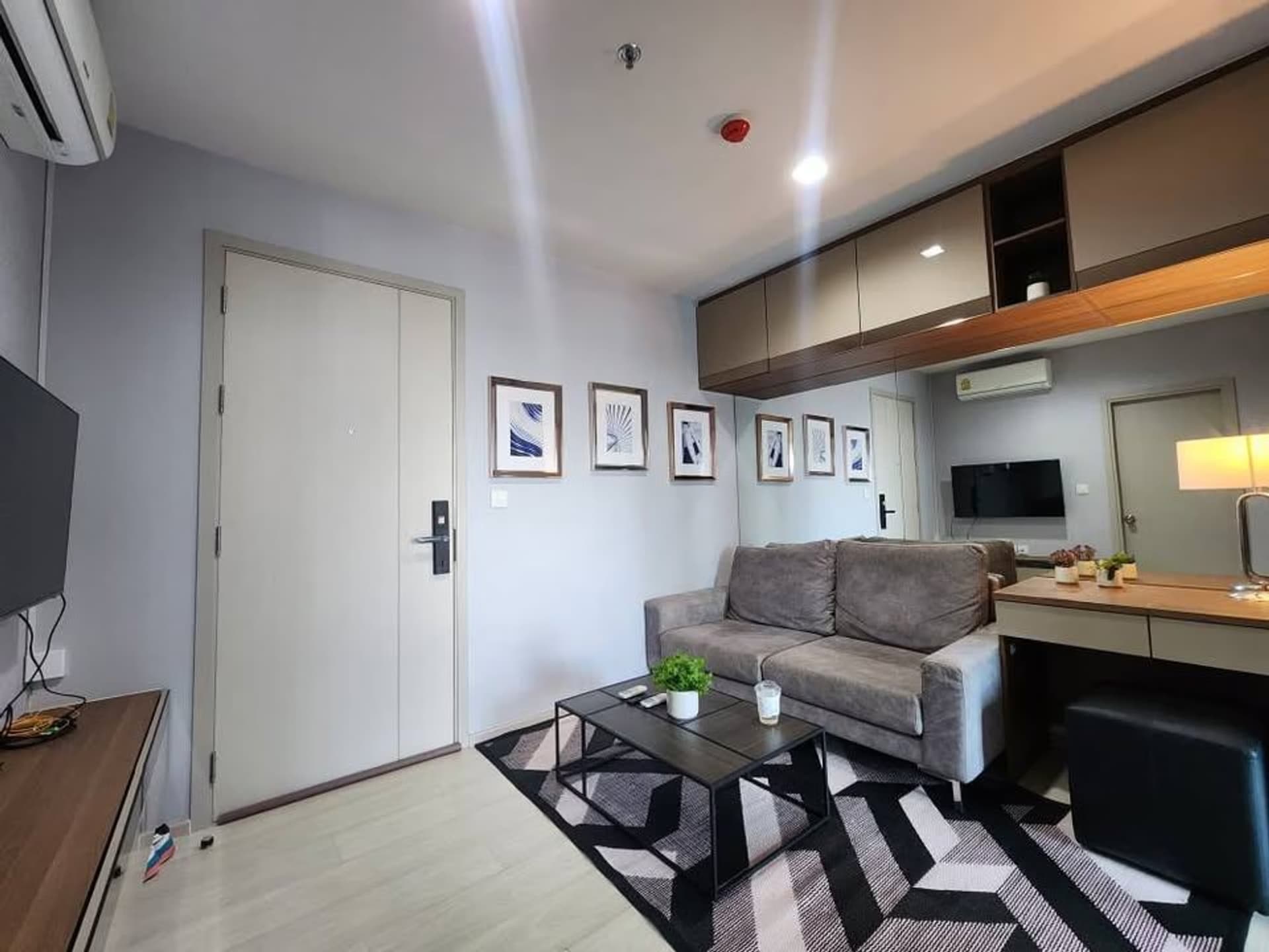 1 ห้องนอน คอนโด สำหรับ ขาย ใน Phra Khanong - Image 3