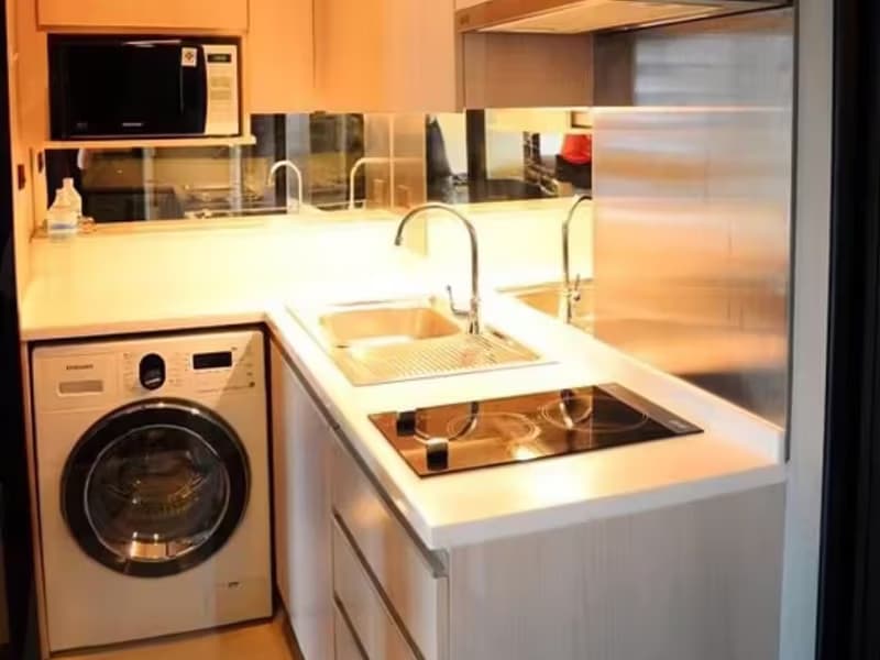 1 Bedroom Condo