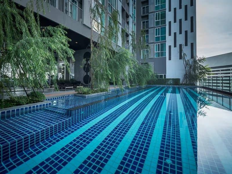 2 Bed Condo for Rent in Huai Khwang
