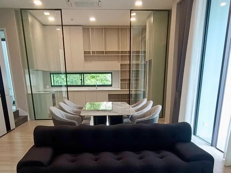 4 Bed House for Rent in Saphan Sung