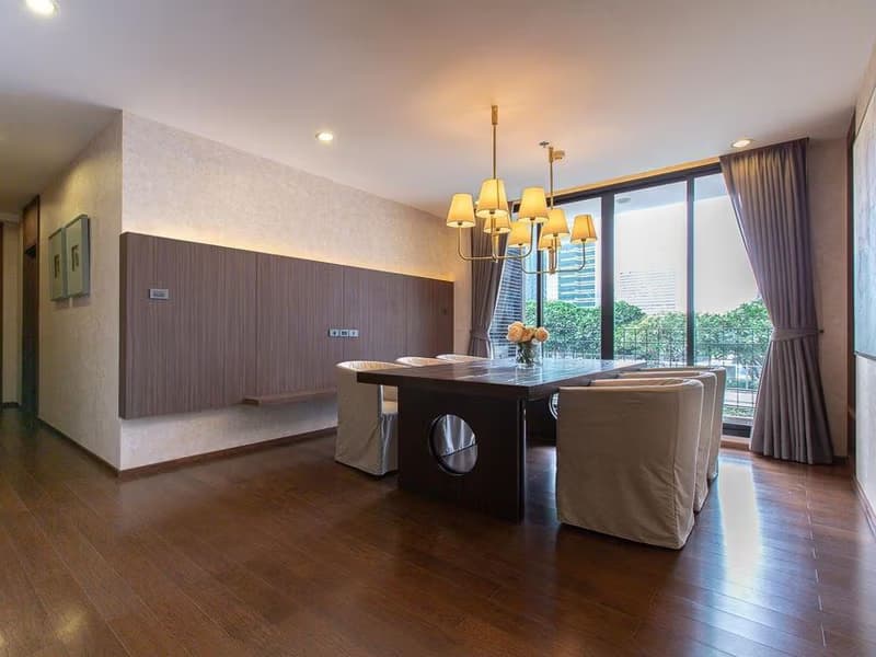 4 Bed Condo for Sale in Sathon