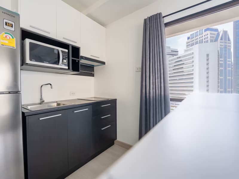 Condo for Rent at Saranjai Mansion