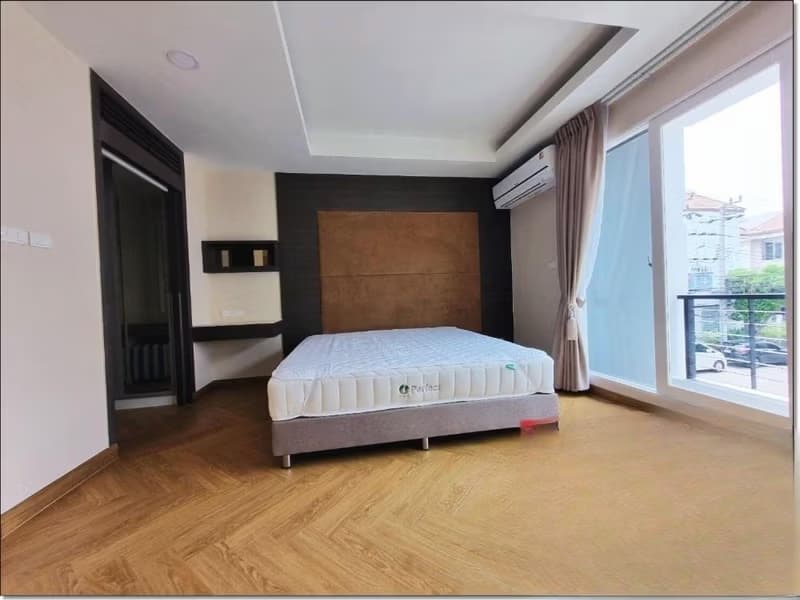 3 Bed Townhouse for Sale in Wang Thonglang