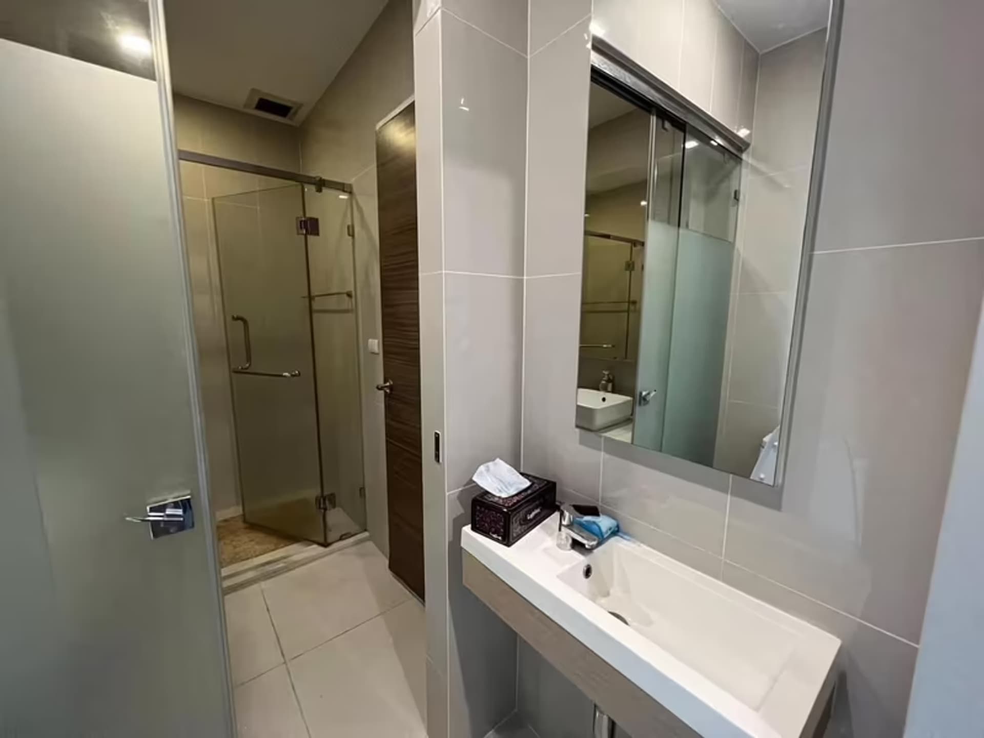 1 Bedroom Condo - Image 5