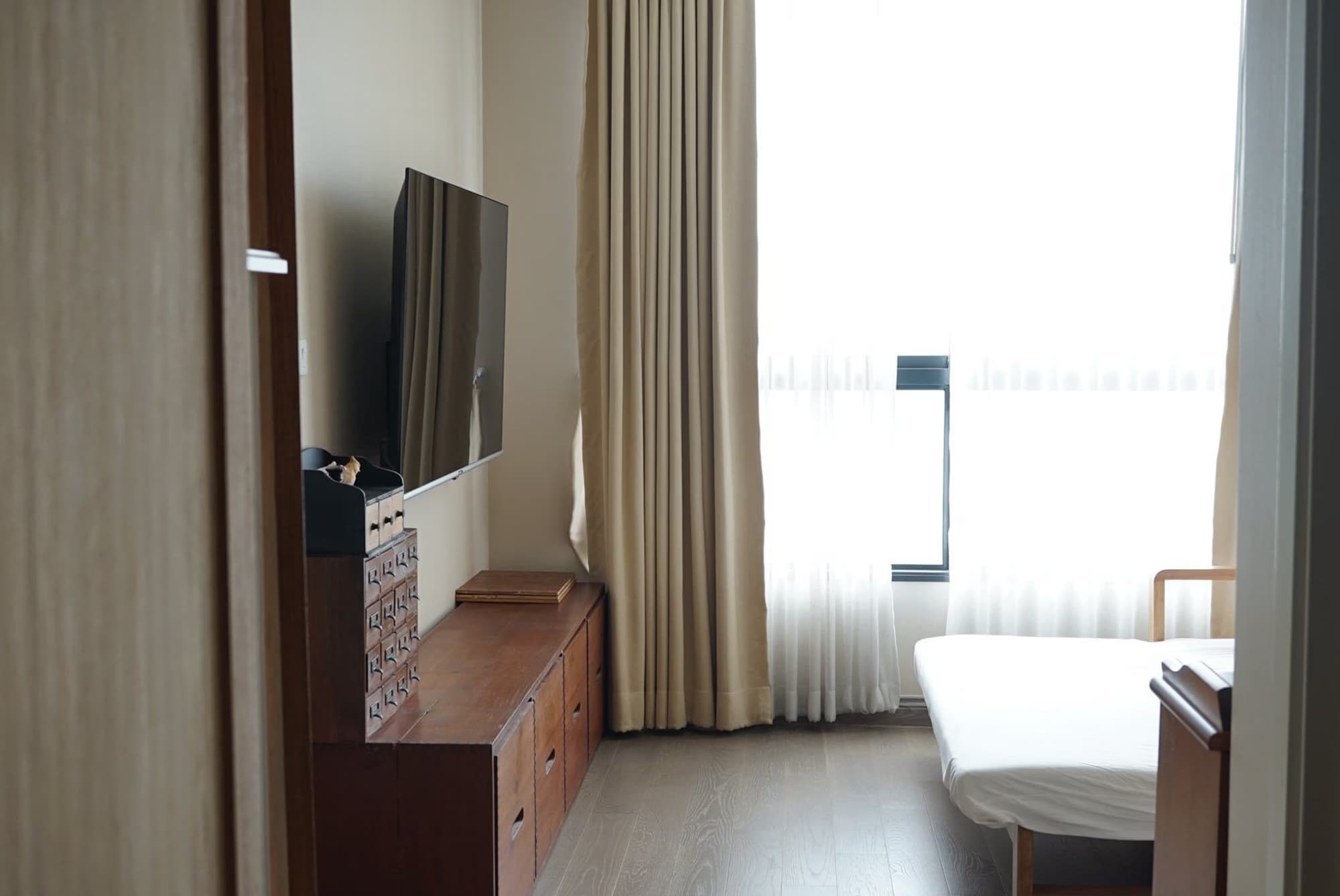 2 Bed Condo for Sale in Bang Na - Image 1