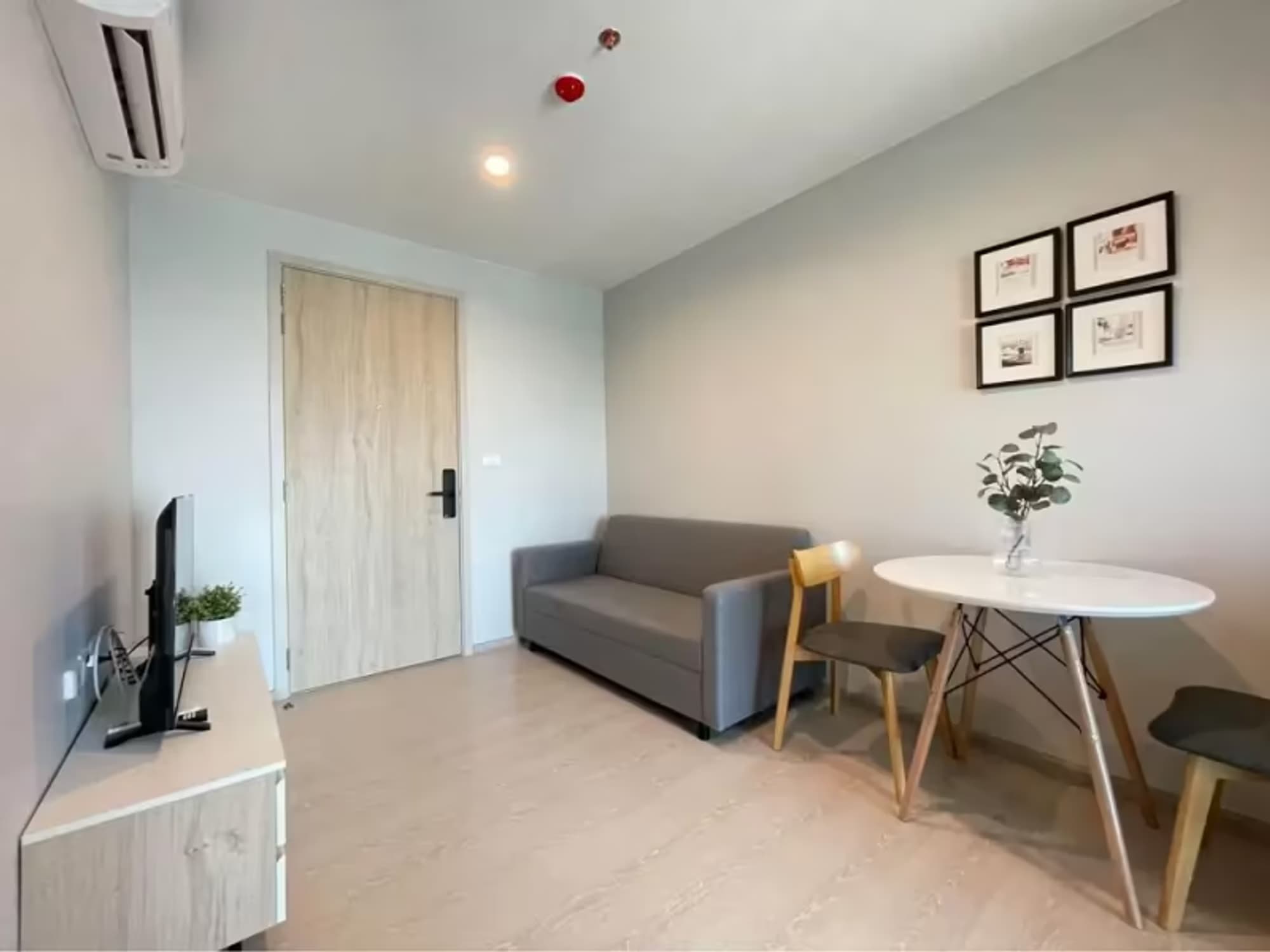 1 Bedroom Condo - Image 1